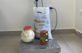 В аэропорту Оренбурга отобрали продукты из Азербайджана и уничтожили их