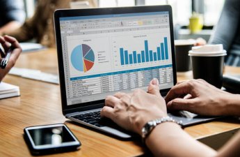 Süni intellektin belə gücü çatmadı: Şirkətlər niyə 