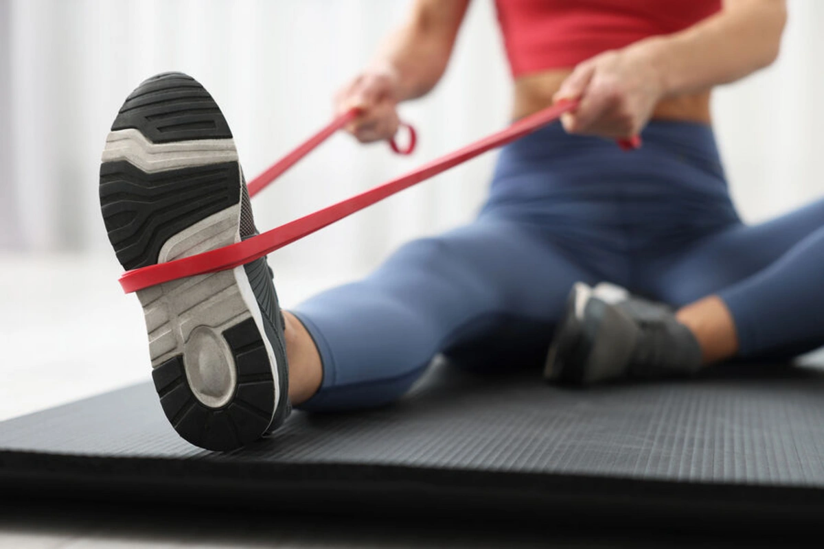 Тренер рассказала, как безопасно вернуться к спорту после родов