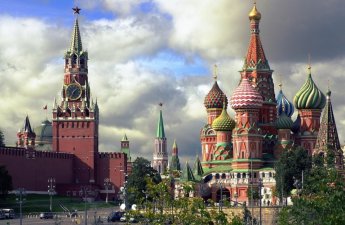 Kremlin itləri yenə hürür: Köpəkləri susdurmağın yolu