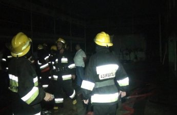 Пожар в центре Баку потушен-ОБНОВЛЕНО-ВИДЕО