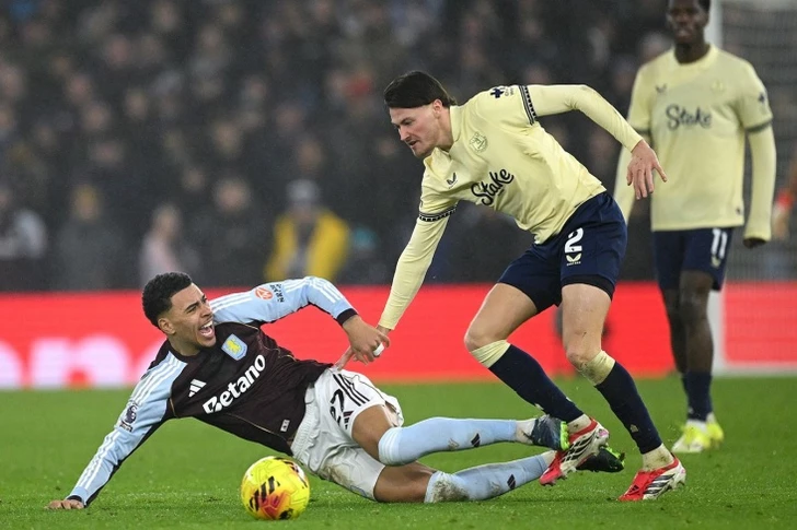 «Астон Вилла» минимально уступила «Эвертону» в матче 22-го тура АПЛ