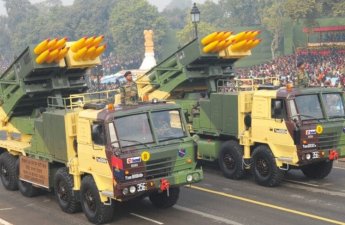 Bir tərəfdən sülh danışıqları, digər tərəfdən sürətlənən silahlanma: regionda nə baş verir?