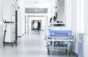 В Азербайджане продлен срок предоставления надбавки к зарплате ряда медработников