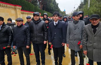 Ədalət Partiyası 20 Yanvar şəhidlərinin xatirəsini yad edib - FOTO