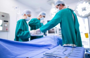 Özəldə 730 manata olan əməliyyat dövlətdə 2 mindən baha başa gəlir - Səbəb nədir?