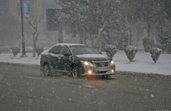 Qarlı havaya görə 1 gündə 500-ə yaxın sığorta hadisəsi qeydə alınıb