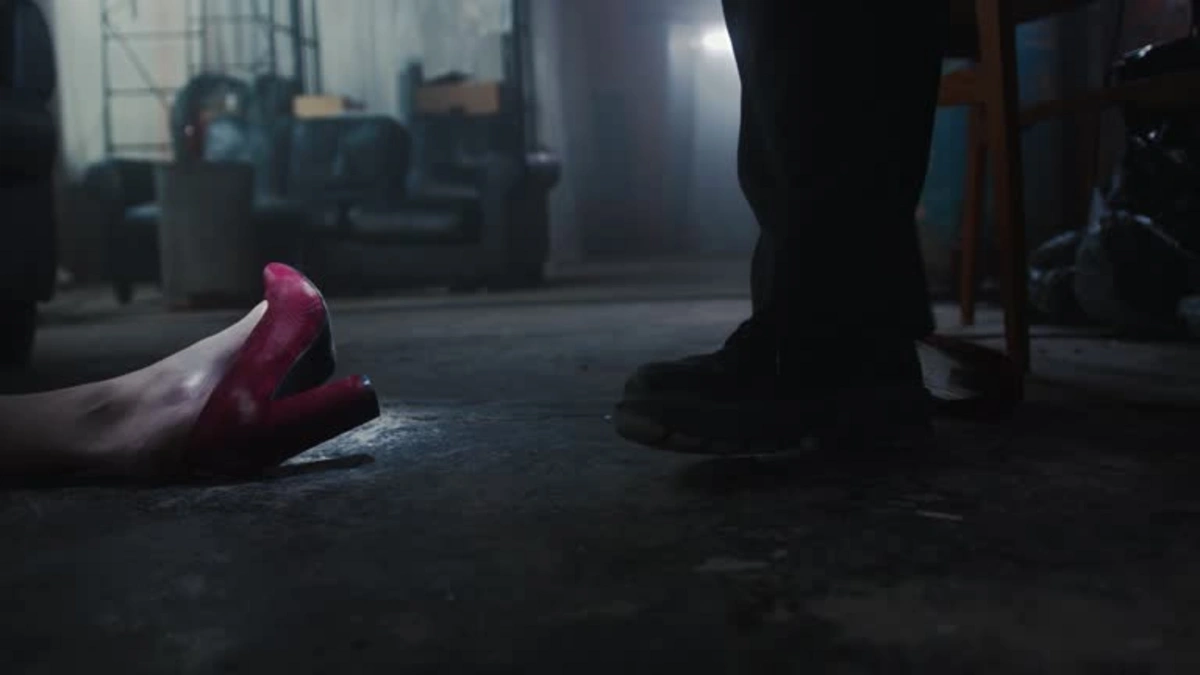 Bakıda marketdən çıxıb bacısıgilə gedən qadın küçədə öldürüldü, əri saxlanıldı