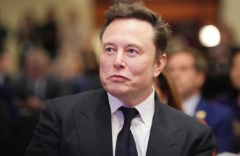 Маск возвращается в политику