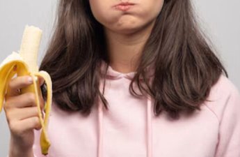 Bakıda satıcı qıza banan alan şəxs həbs olundu