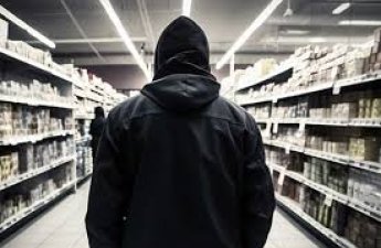 В Хырдалане из магазина украли товаров на 7 тыс. манатов