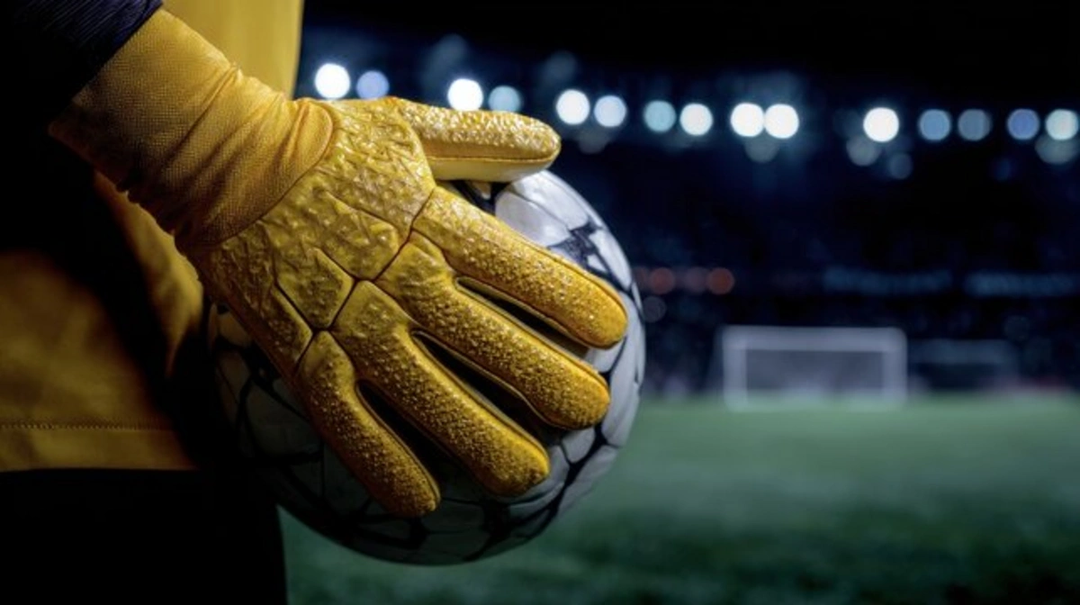 İtaliya klubu qapıçısını stadionda unudub