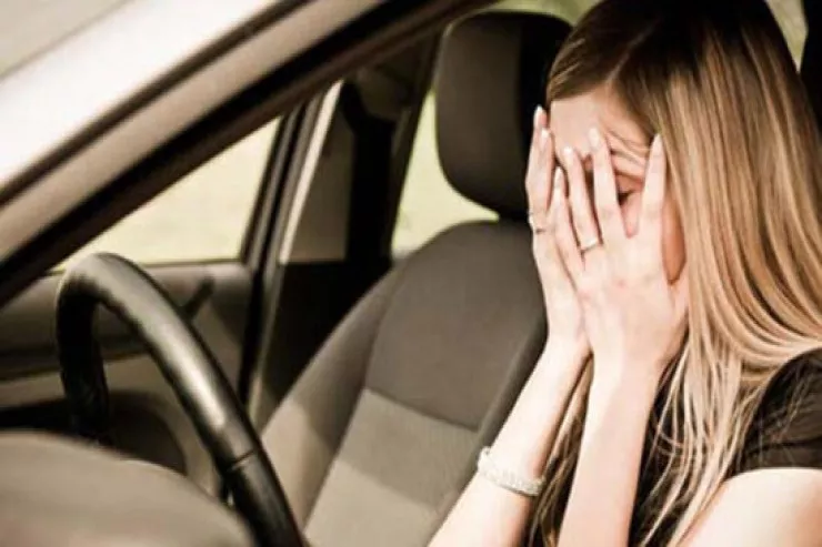 Salyanda qadının maşınını daşlayıb, sirkə turşusu tökən 4 nəfər HƏBS OLUNDU