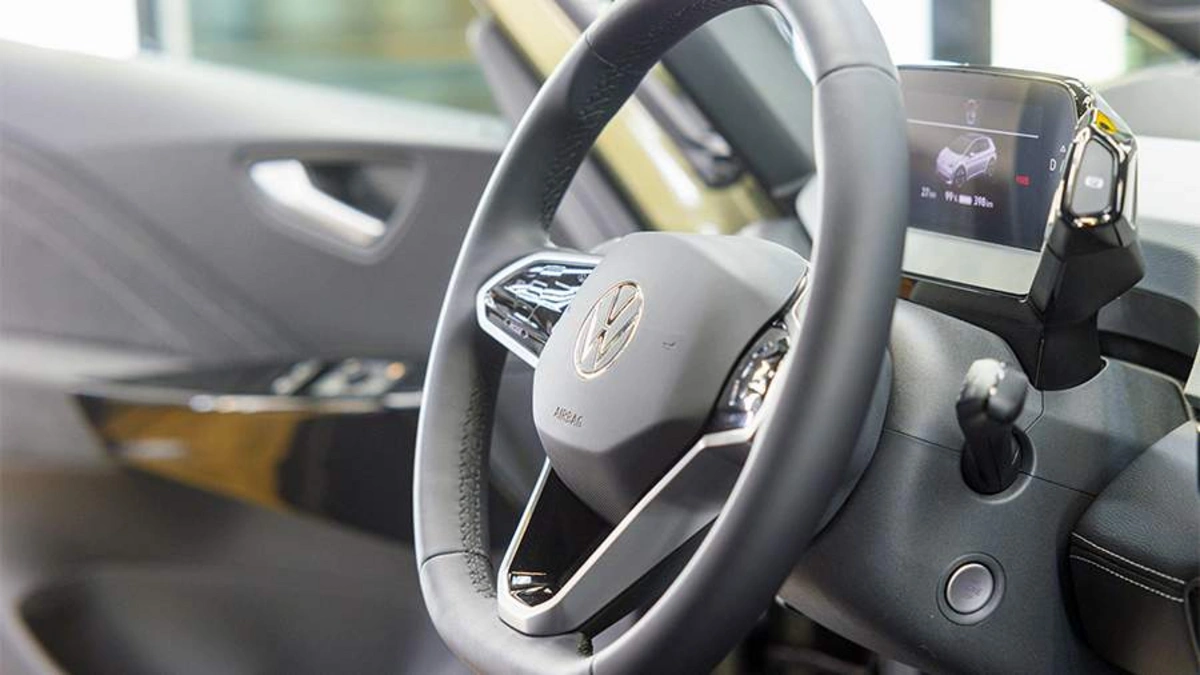 Volkswagen отзывает более 44 000 электромобилей из-за риска возгорания