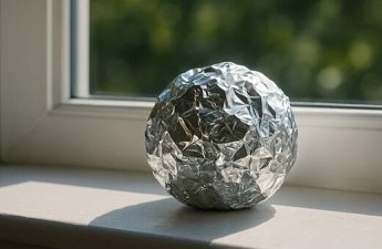 Pəncərə önünə folqa qoyun - Fərqi görün