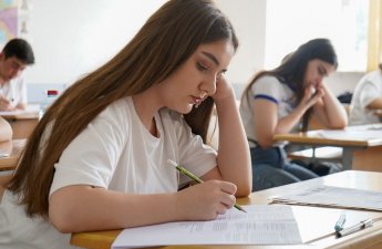 Tələbə olmaq istəyənlər niyə Bakını seçir - səbəblər