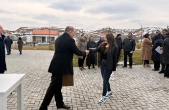 Cəbrayıl rayonunun Horovlu kəndinə çatan ailələrə evlərinin açarları təqdim olundu
