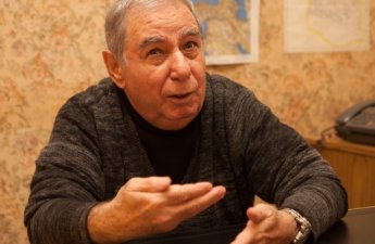 Əkrəm Əylisli sükutu pozdu: “Anarla görüşümün heç bir əhəmiyyəti yoxdur” - MÜSAHİBƏ