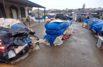 1 manata ayaqqabı, 20 qəpiyə qab... - “Bit bazarı”ndan REPORTAJ