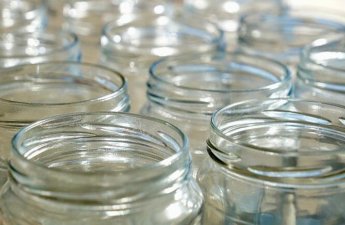 Boş şüşə bankaları təcili atın: Sağlamlığınız üçün gizli təhlükə