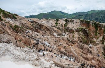 Konqoda mədənin çökməsi nəticəsində azı 227 nəfər ölüb