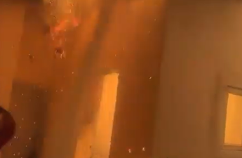 Sumqayıtda ev yanıb - VİDEO