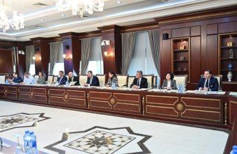 Milli Məclisdə ABŞ nümayəndə heyəti ilə görüş keçirilib - FOTO