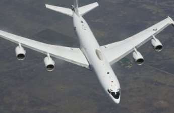 İrana uçan təyyarə təcili eniş etdi