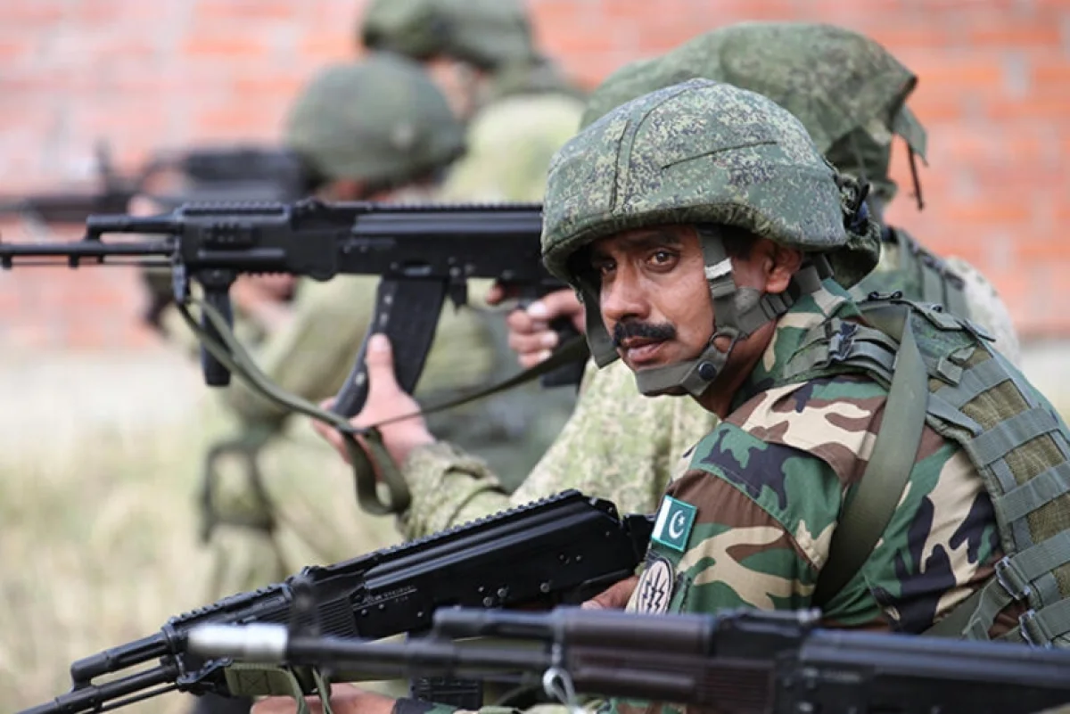 Пакистан ликвидировал более 100 боевиков после атак в Белуджистане