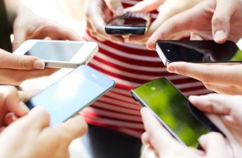 В Азербайджане утвердили новые правила ввоза телефонов