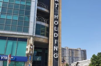 Ramiz Mehdiyevin qardaşının tikdirdiyi qəzalı bina - Lifti belə yoxdur...