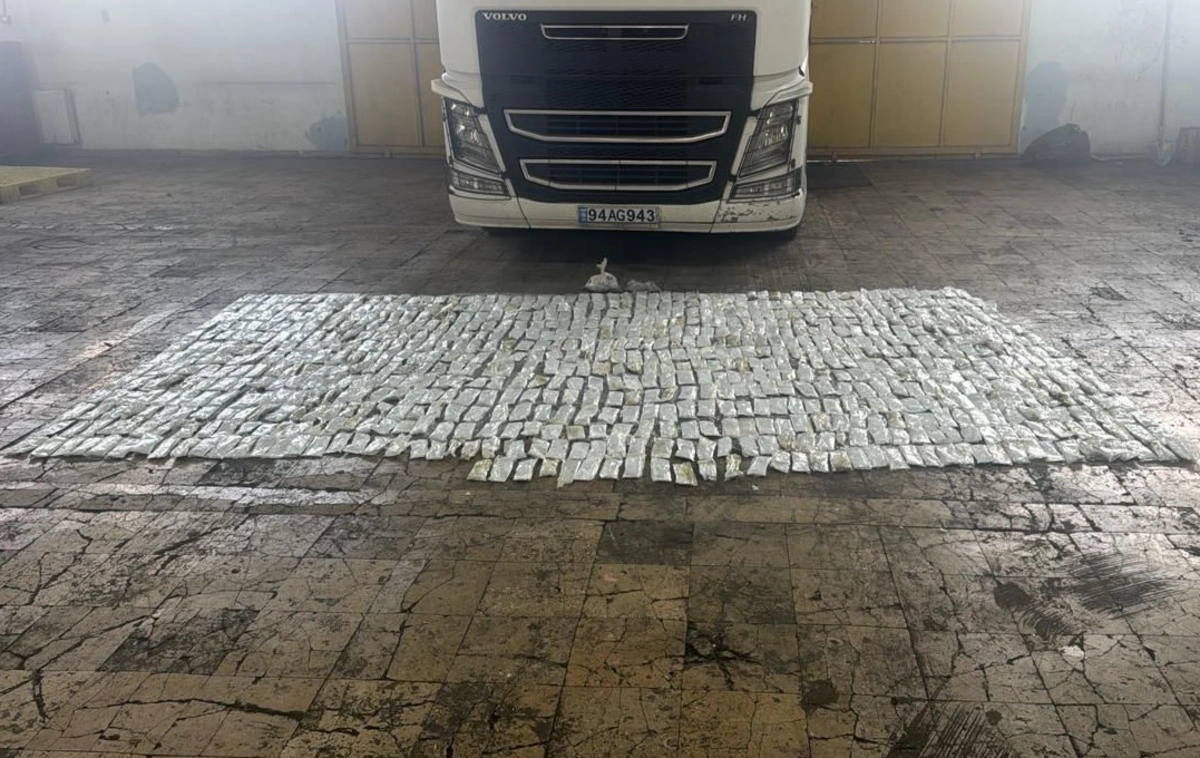 На госгранице Азербайджана задержана контрабанда на 6.5 млн манатов