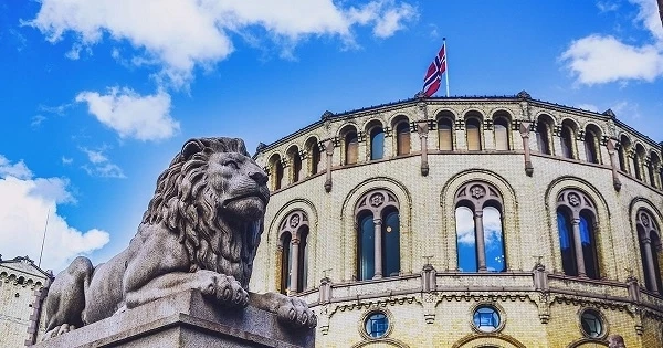 Парламент Норвегии проголосовал за сохранение монархии