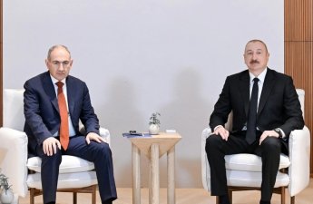 В Абу-Даби прошла встреча Ильхама Алиева с Николом Пашиняном в расширенном составе - ОБНОВЛЕНО