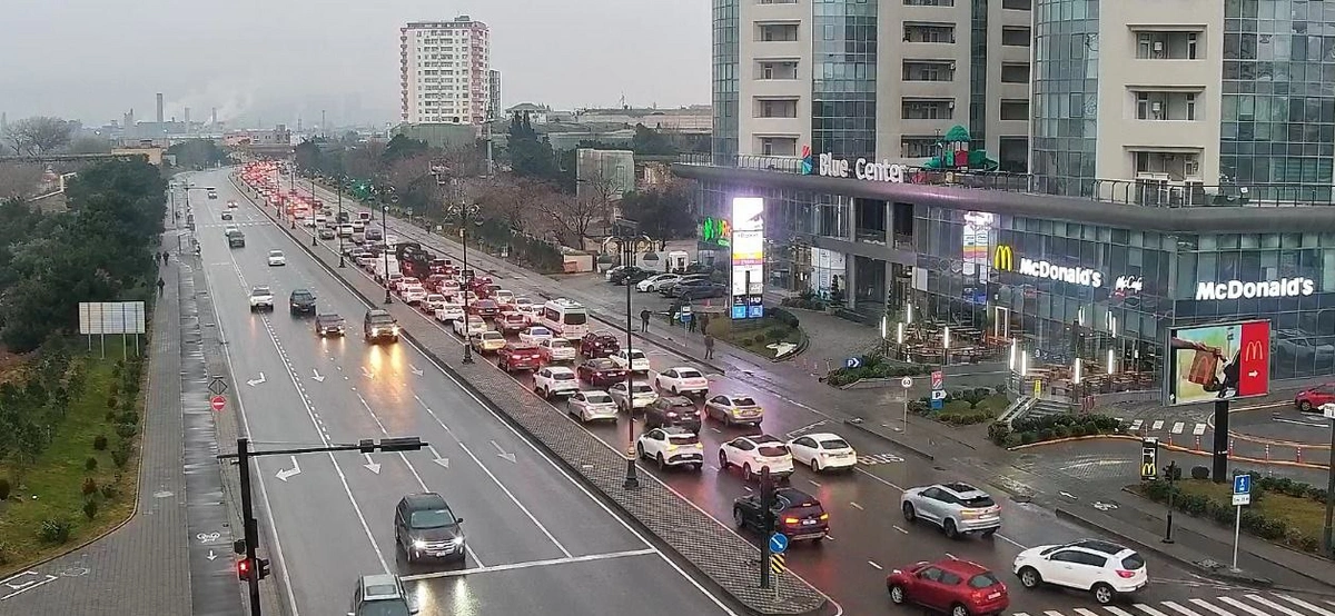 Bakının bu küçələrində sıxlıq var - SİYAHI