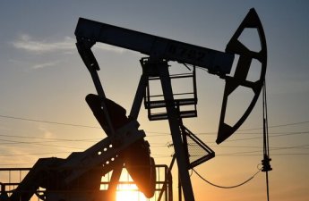 Нефть подорожала на ожиданиях новостей о ходе переговоров между Ираном и США