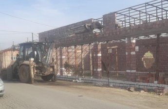 Füzulidə qanunsuz tikili söküldü - FOTO/VİDEO