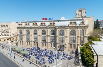 Müəllimə atəş açan şagird hadisədən əvvəl nə edib? - Yeni təfərrüatlar