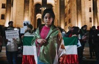 Иранцы в Берлине против и аятоллы, и шаха-ВИДЕО