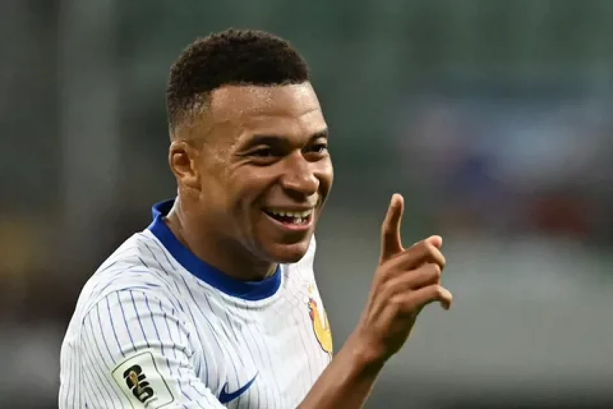 Мбаппе требует от ПСЖ 6 миллионов евро