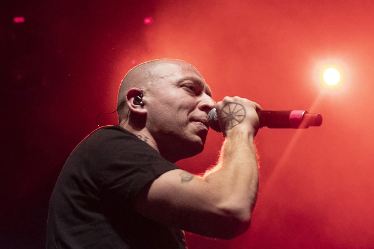 Рэпера Oxxxymiron заочно арестовали в России