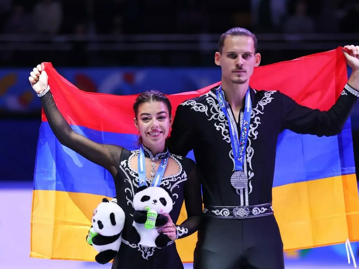 Армянских фигуристов заставили сменить название музыки после протеста Баку