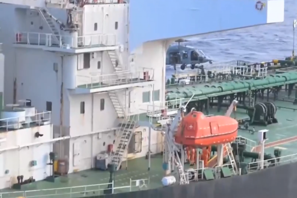 ABŞ Hind okeanında “kölgə donanması”na məxsus tankeri ələ keçirib