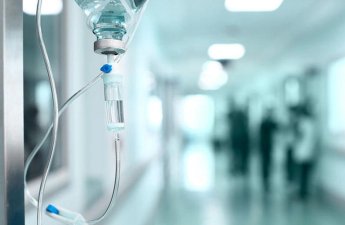 Əməkdar jurnalistin vəziyyəti pisləşdi: 7 saat əməliyyatda qaldı - FOTO