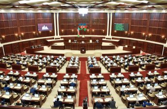Milli Məclisin növbəti plenar iclası başlayıb, gündəlikdə 12 məsələ var