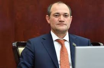 “Vətəndaşı faktiki olaraq seçim qarşısında qoymaq yolverilməzdir: ya soyuqda yaşa, ya da qanunları poz” – Razi Nurullayev