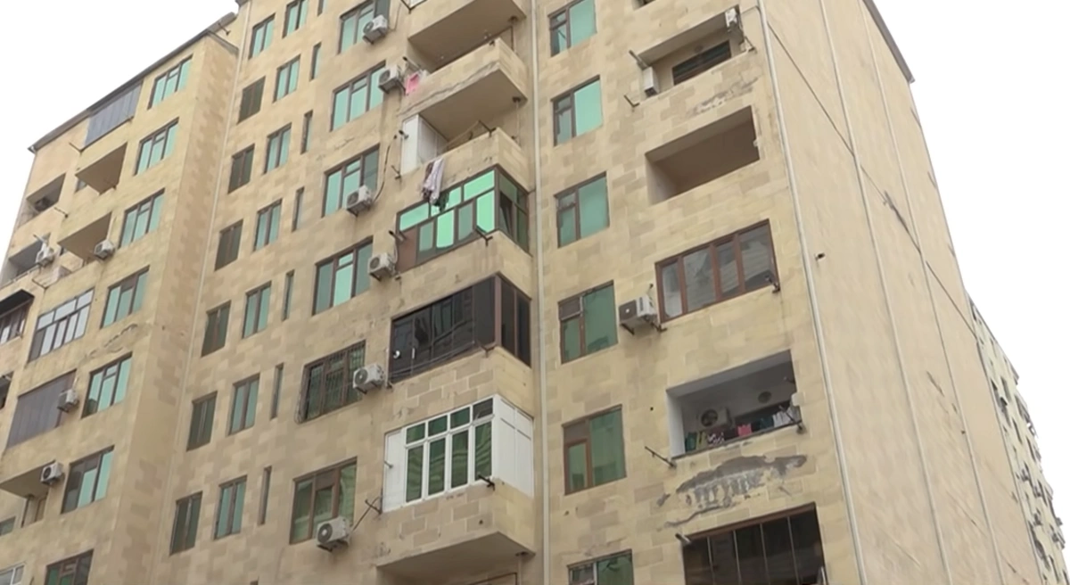 Minlərlə manat ödəndi, sənəd verilmədi - MTK ilə sakinlər üz-üzə - VİDEO