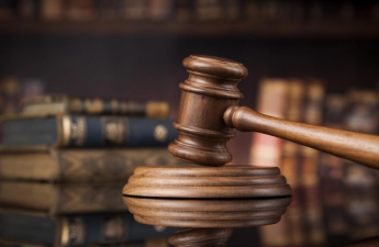 Dövlətə xəyanətdə təqsirləndirilən şəxsin məhkəməsi başladı