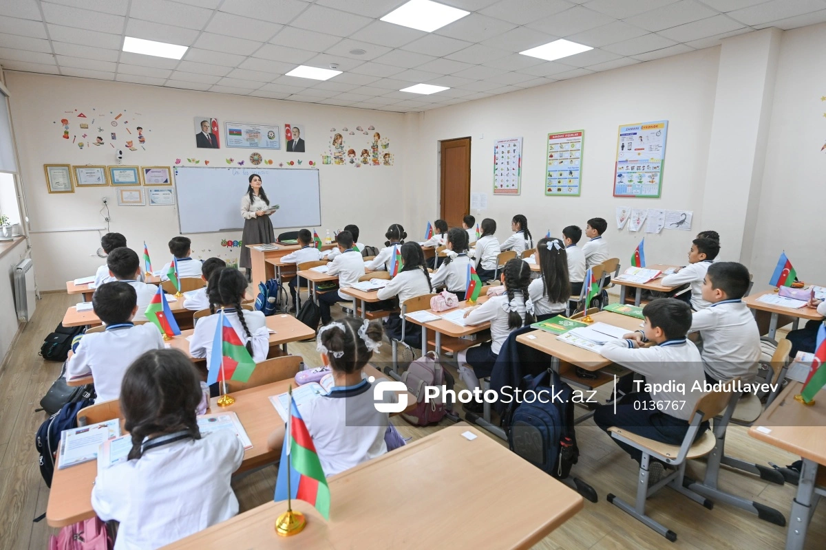 Yüzlərlə məktəb direktorsuz fəaliyyət göstərir: Həll yolu nədir?