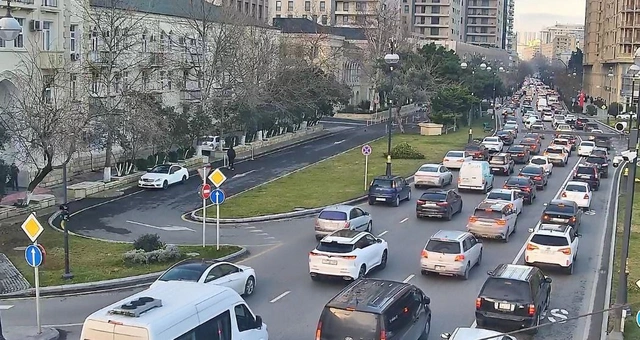 Bakının bu küçələrində sıxlıq var - SİYAHI